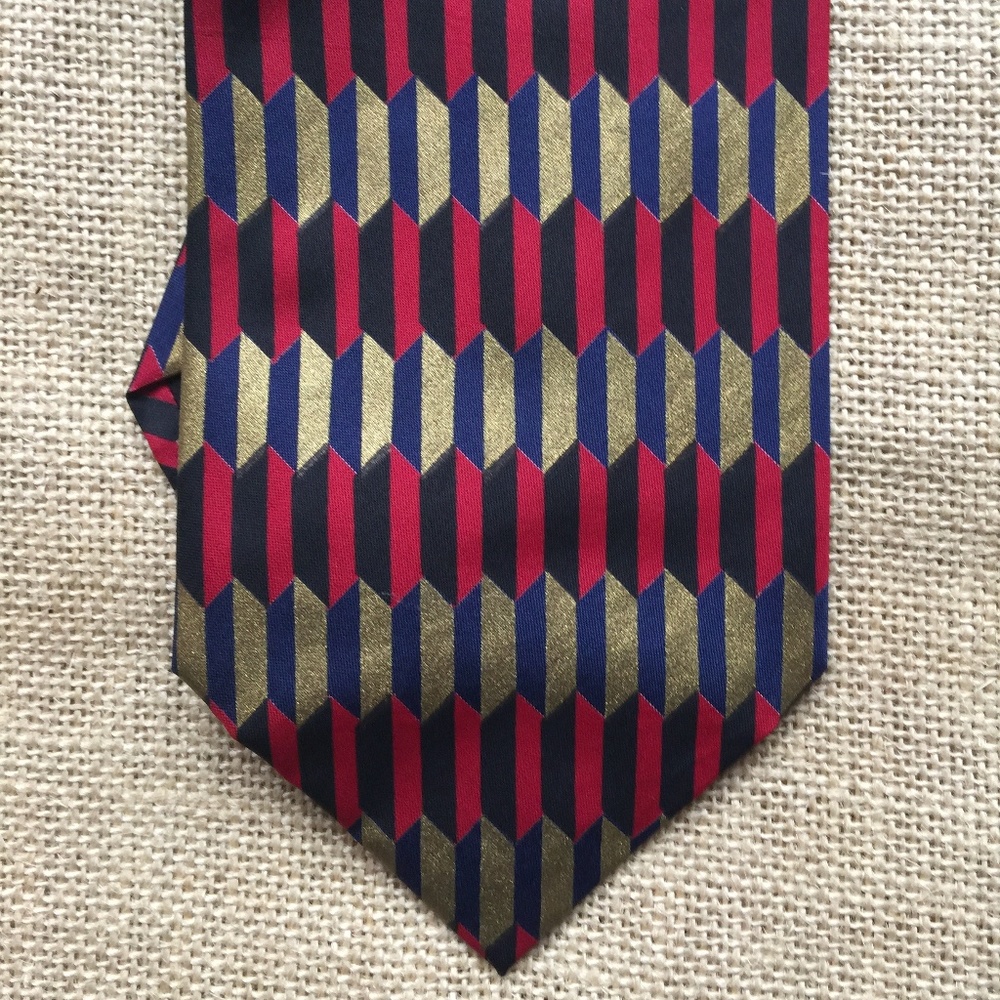 Mulberry Thai Silks Hand Sewn Geometric Silk Tie